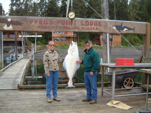 Here we are with a halibut of about 60 pounds caught earlier in the day of May of 2006.